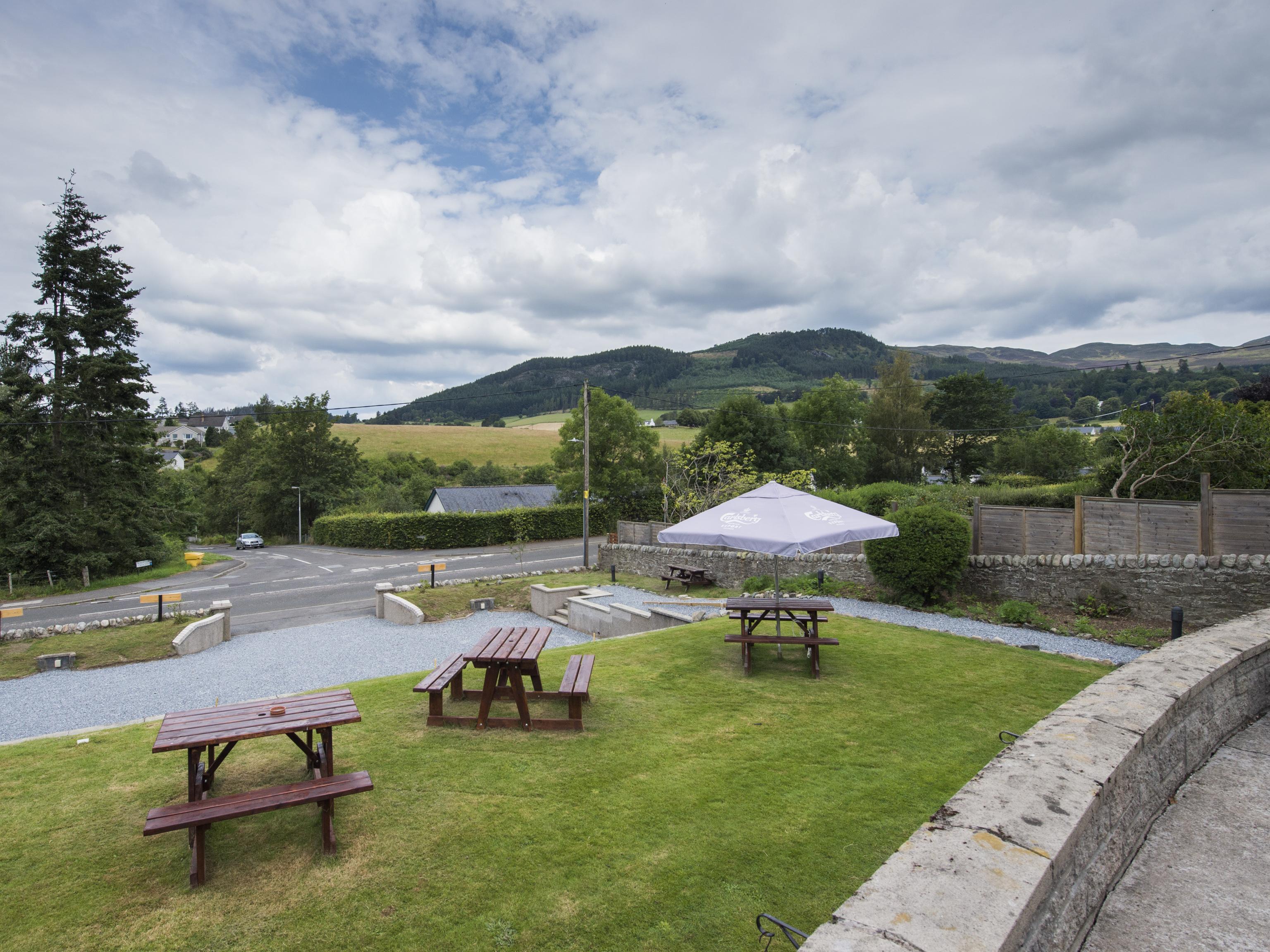 Craigvrack Hotel & Restaurant Pitlochry Exterior photo